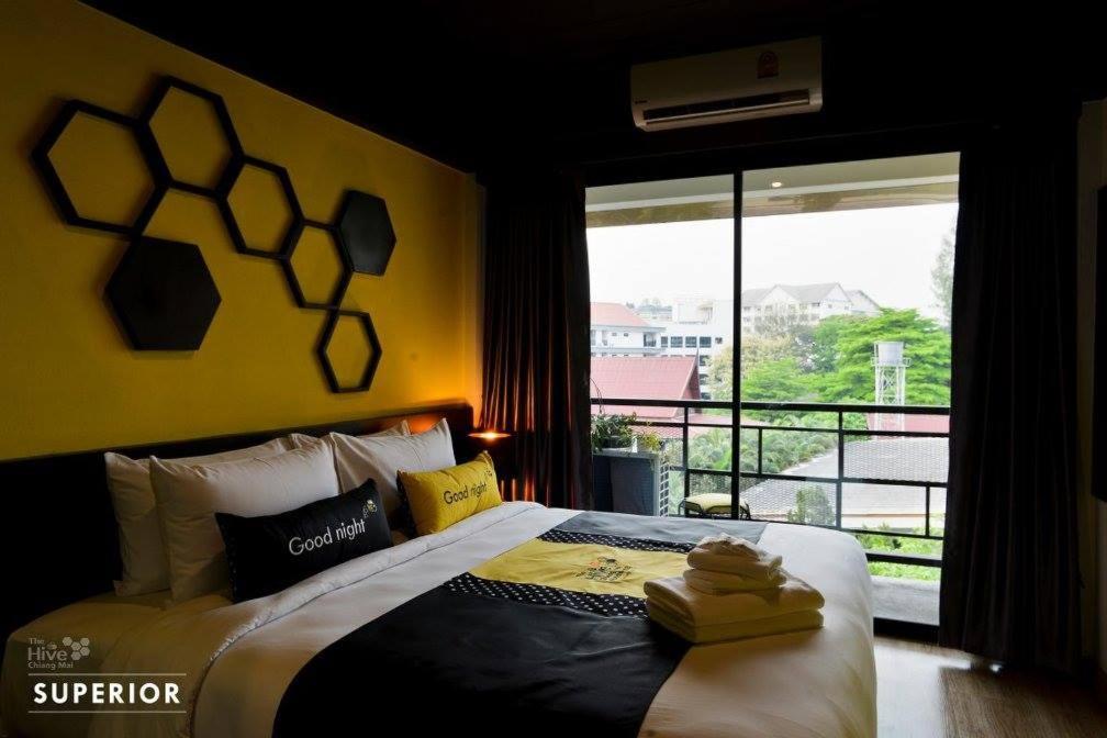 The Hive Chiang Mai Hotel Exteriör bild